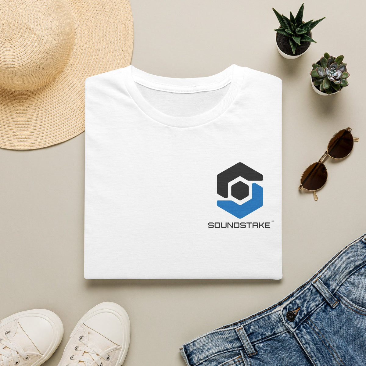 SoundStake Logo front / Neanderthal back - Unisex Softstyle T-Shirt