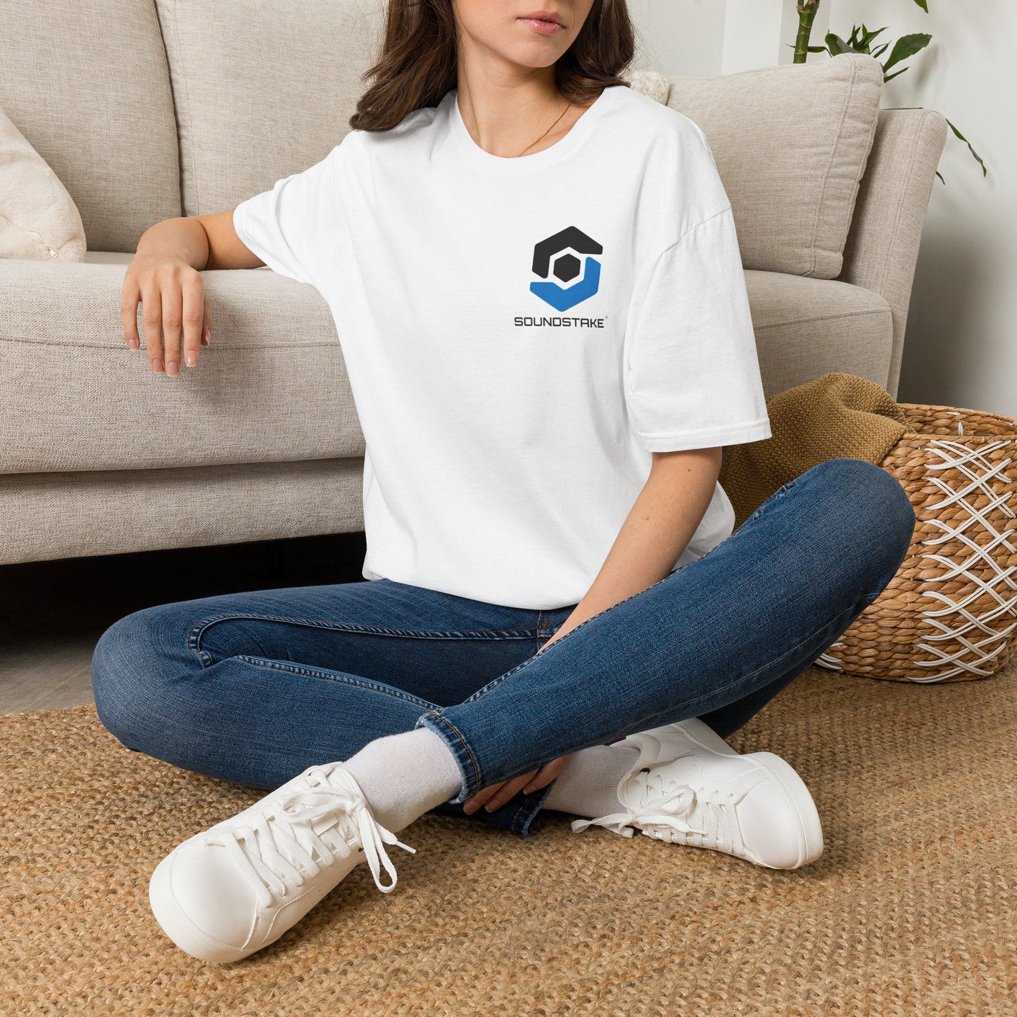 SoundStake Logo front / Neanderthal back - Unisex Softstyle T-Shirt